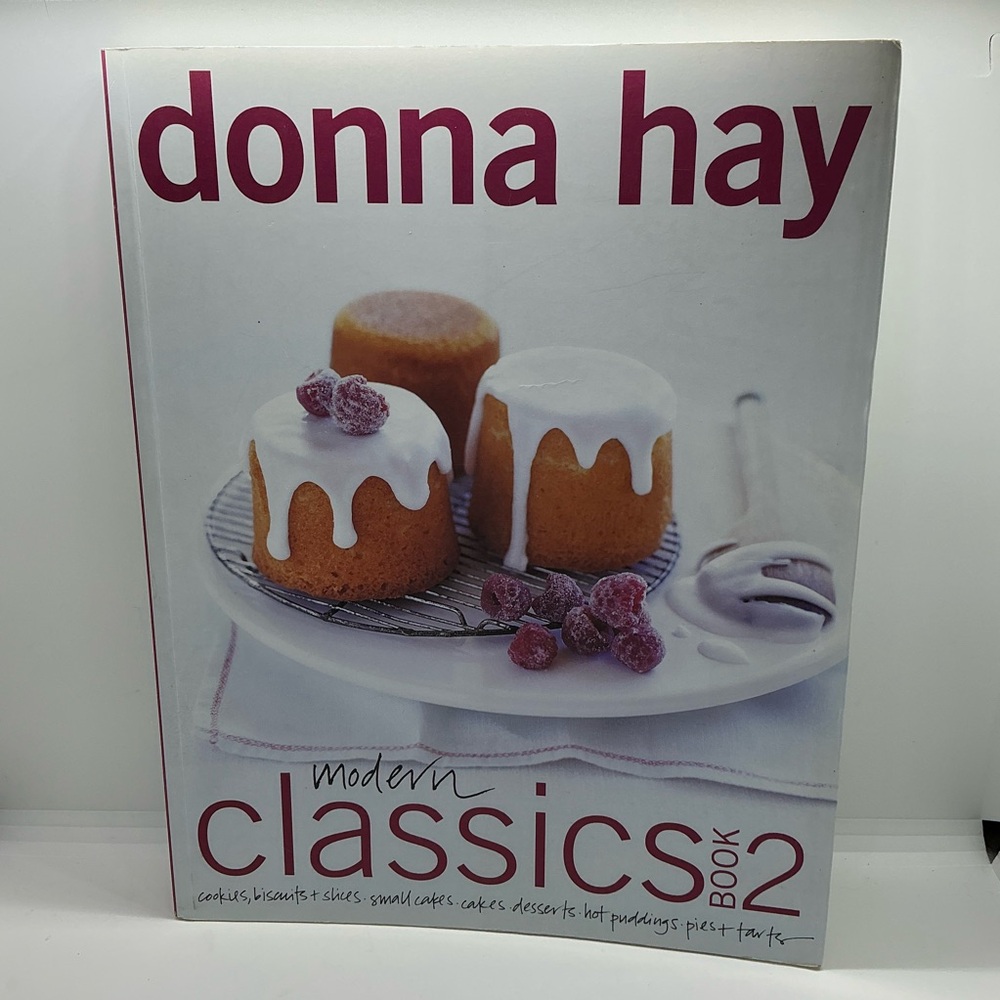 Donna Hay Modern Classics Book 2 PB Baking Cookbook Recipes